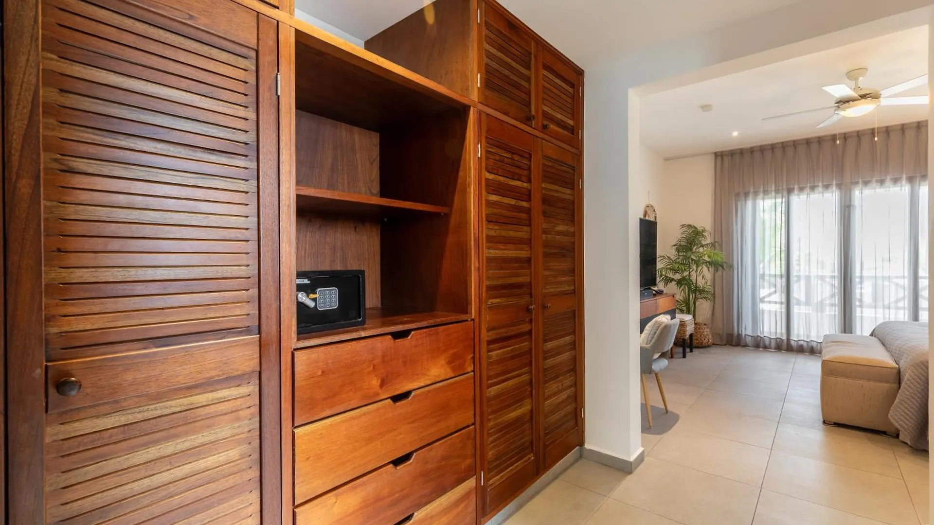 Casa Seven Ocean Front With Private C Hef Included Villa Isla Mujeres