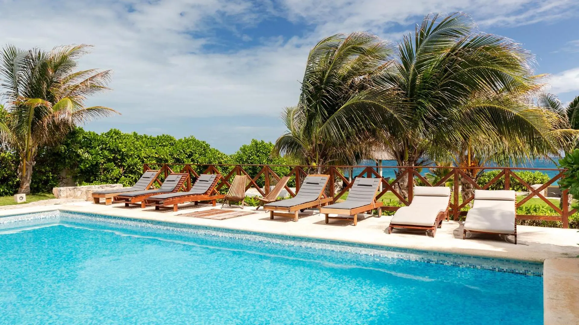 Vila Casa Seven Ocean Front With Private C Hef Included Isla Mujeres